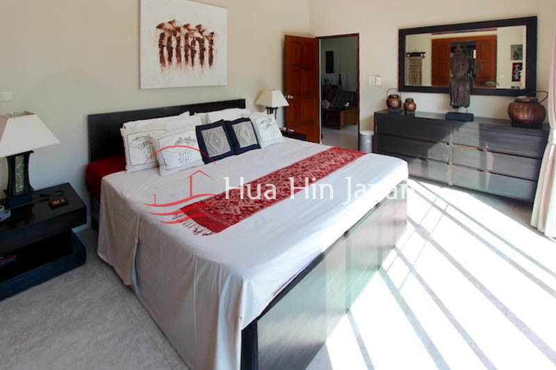 Luxury 4 Bedroom Pool Villa for Sale in Khao Kalok, Hua Hin - Hua Hin - photo 3