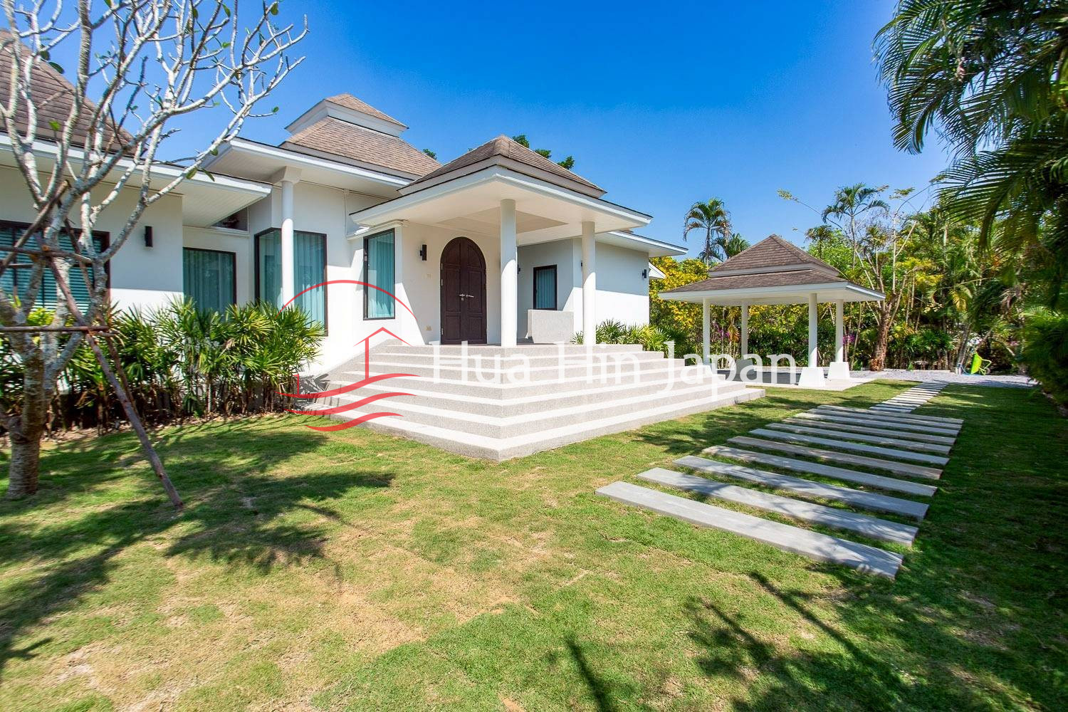 3 Bed 4 Bath Bali Style Pool Villa – Near Black Mountain, Hua Hin - Pranburi - photo 3