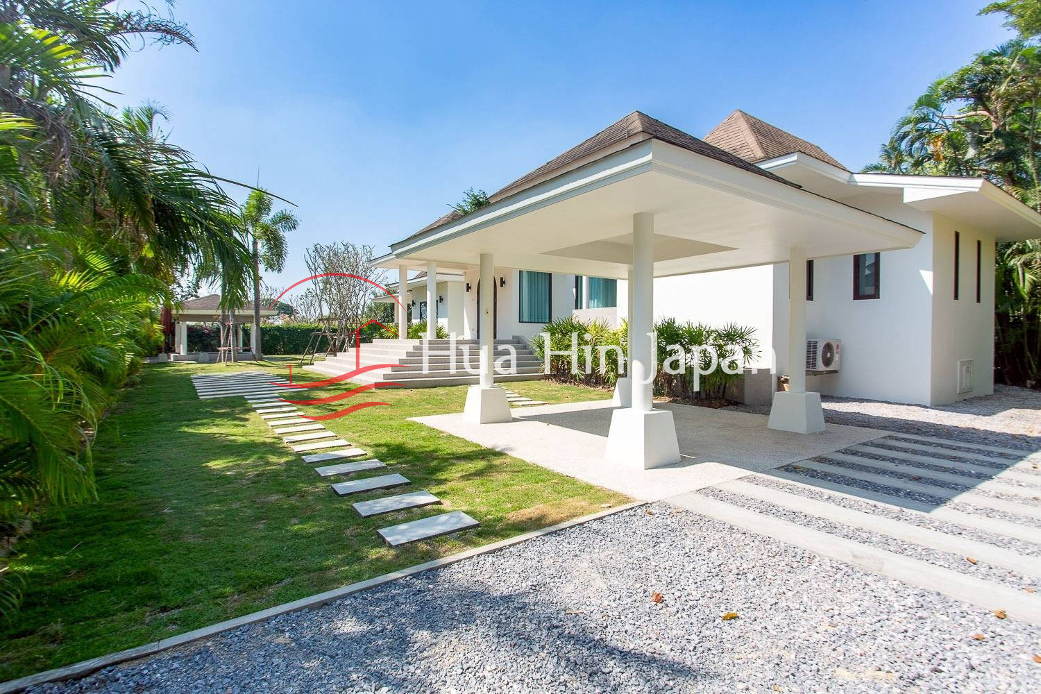 3 Bed 4 Bath Bali Style Pool Villa – Near Black Mountain, Hua Hin - Pranburi - photo 2