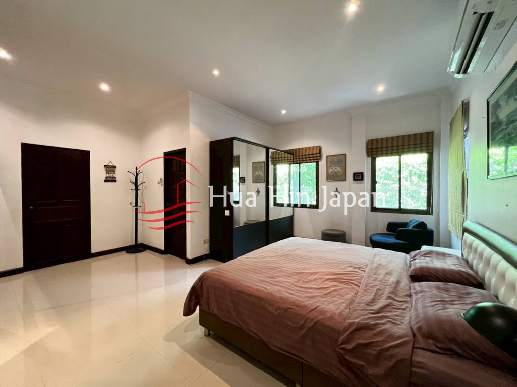 5 Bed 4 Bath Garden Estate bedroom