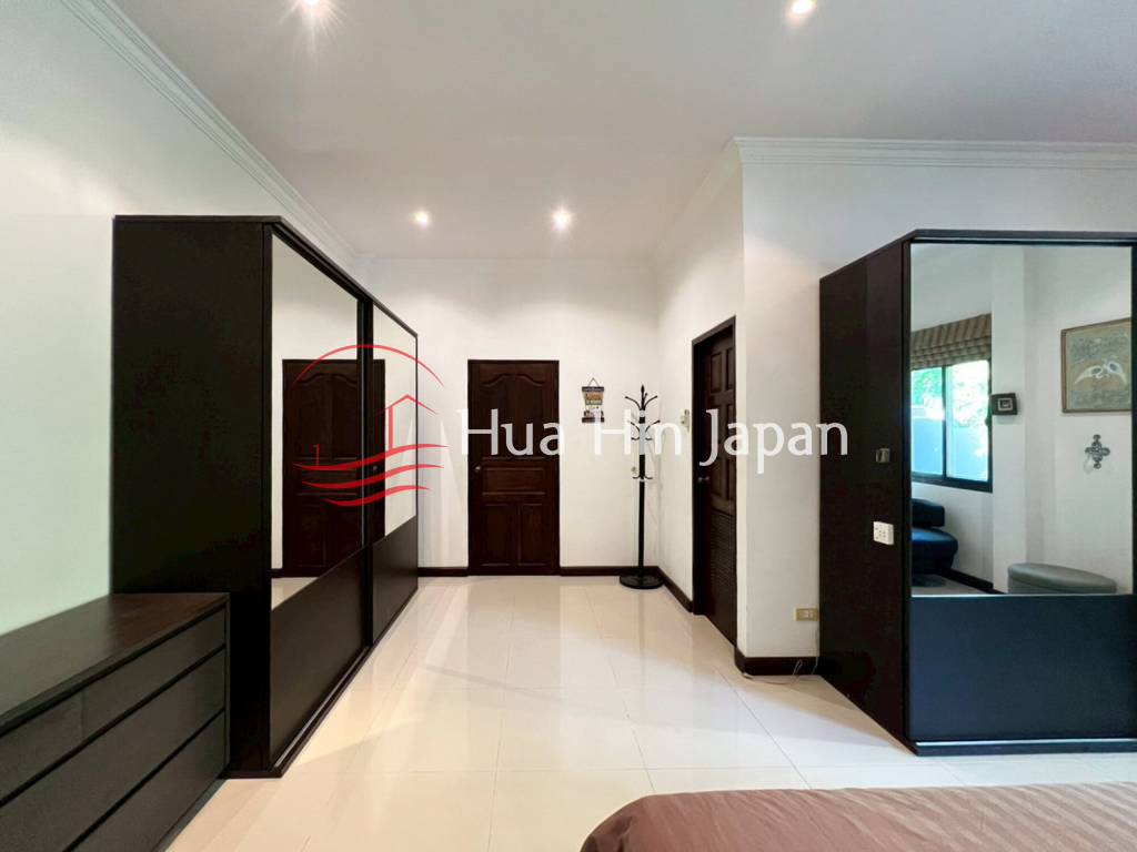 5 Bed 4 Bath Garden Estate