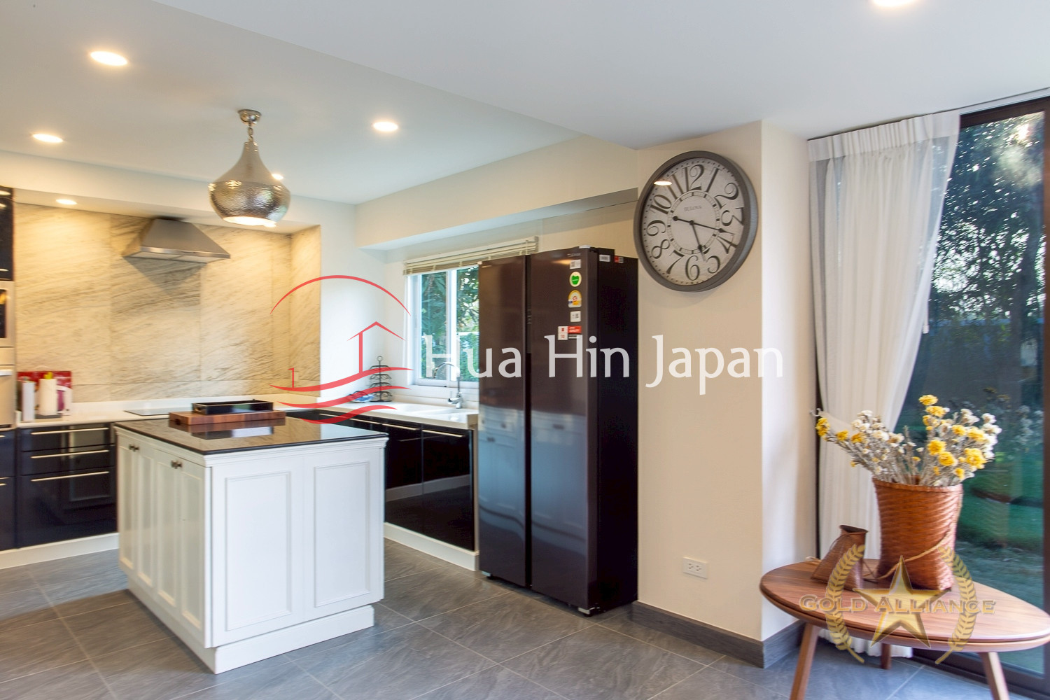 Stand Alone Two Story Luxury Private Villa on Expansive 4 Rais Land In Nong Khon, Hua Hin - Hua Hin - photo 16