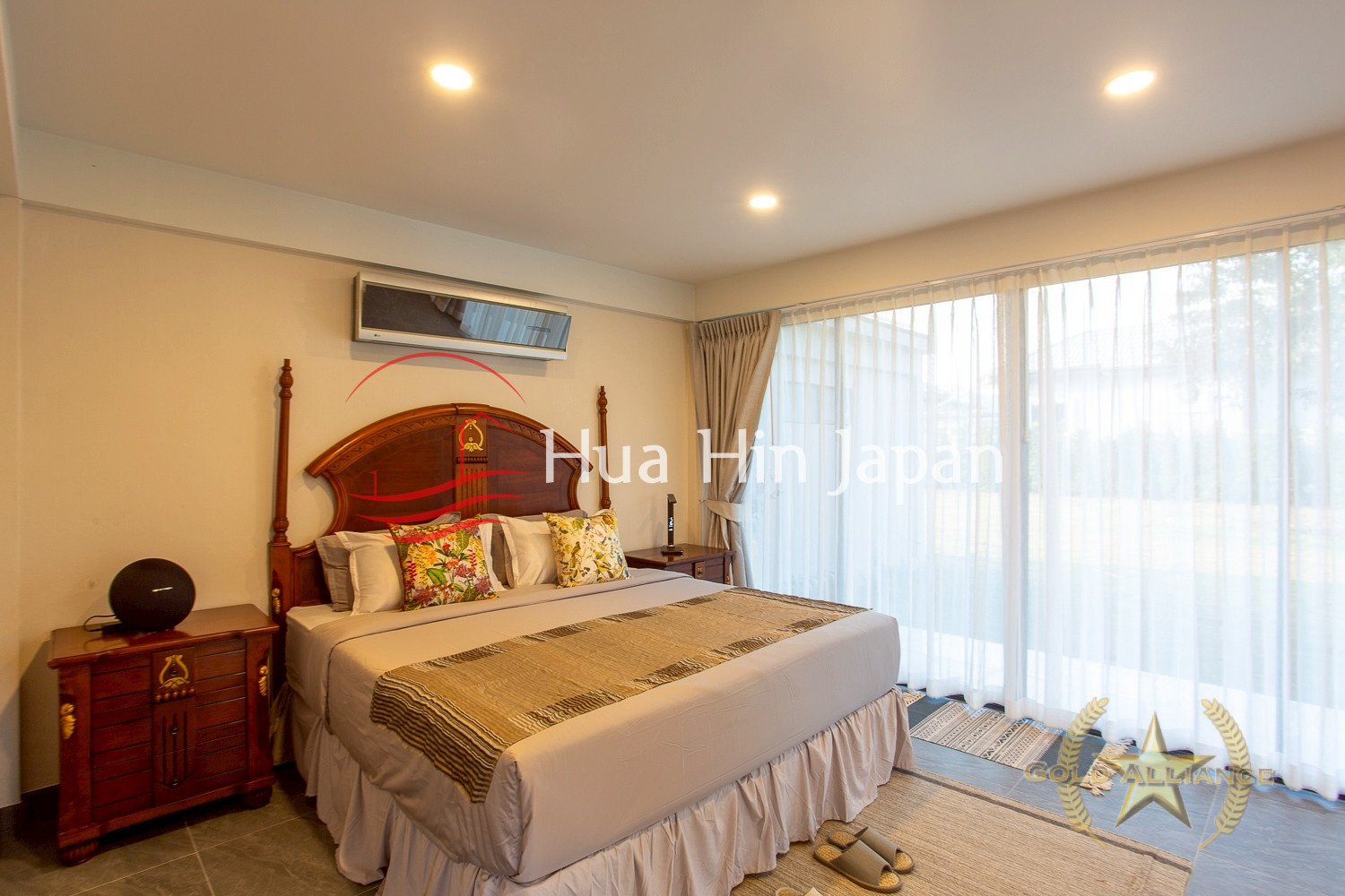 Stand Alone Two Story Luxury Private Villa on Expansive 4 Rais Land In Nong Khon, Hua Hin - Hua Hin - photo 13