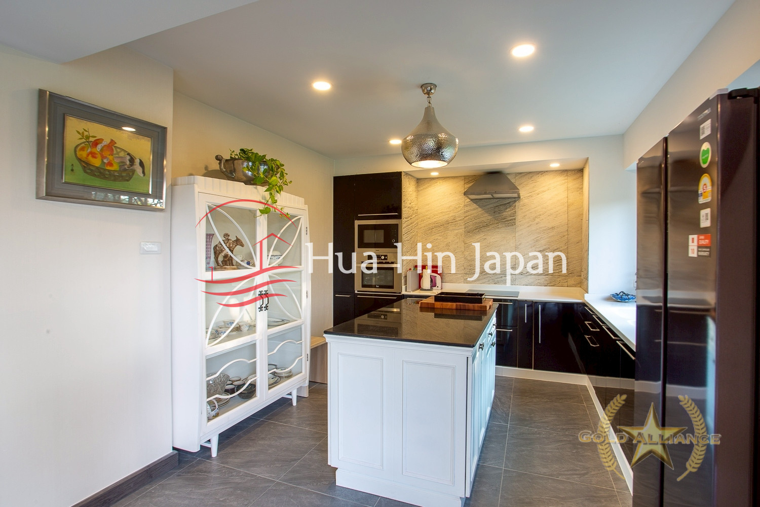 Stand Alone Two Story Luxury Private Villa on Expansive 4 Rais Land In Nong Khon, Hua Hin - Hua Hin - photo 8