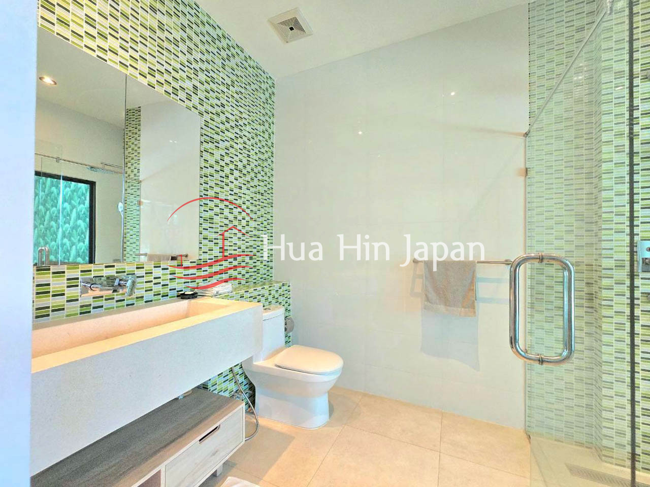 Discover this 4 Beds 4 Baths Modern Pool Villa – La Lua Resort - Hua Hin - photo 4