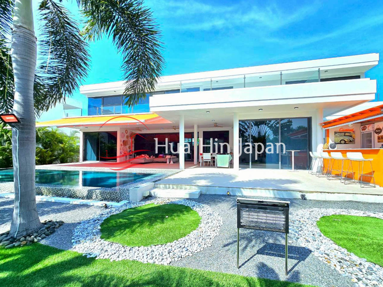 Discover this 4 Beds 4 Baths Modern Pool Villa – La Lua Resort - Hua Hin, Thailand