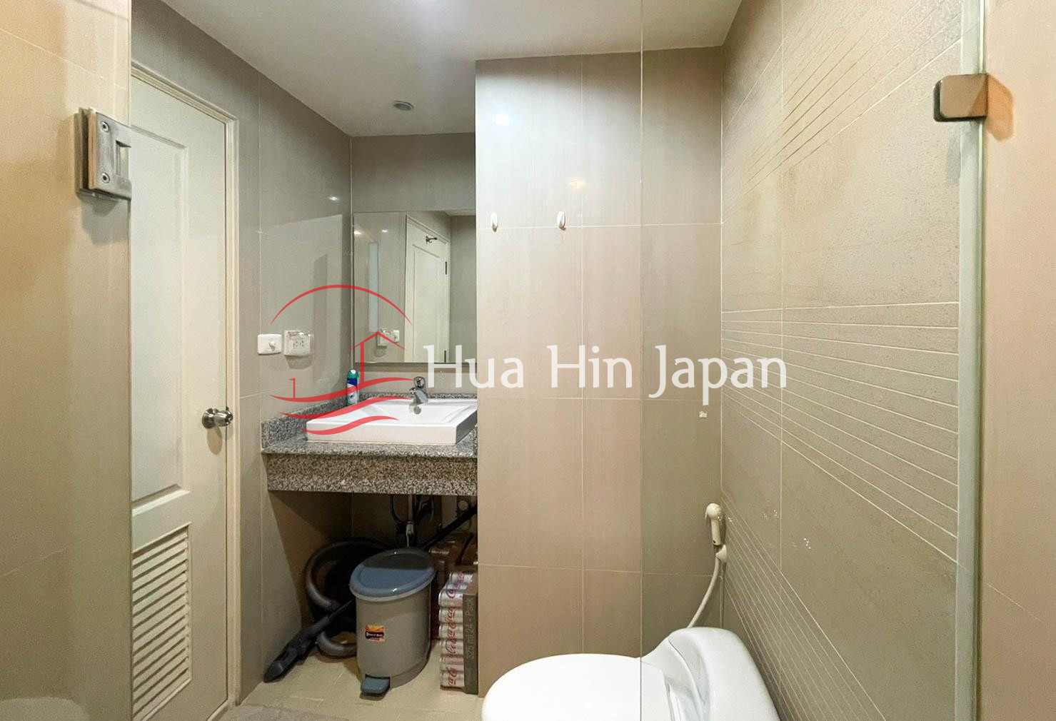 Tira Tiraa Central Hua Hin: Premium 1Bed/2Bath Converted Unit – High Rental Potential - Hua Hin - photo 6