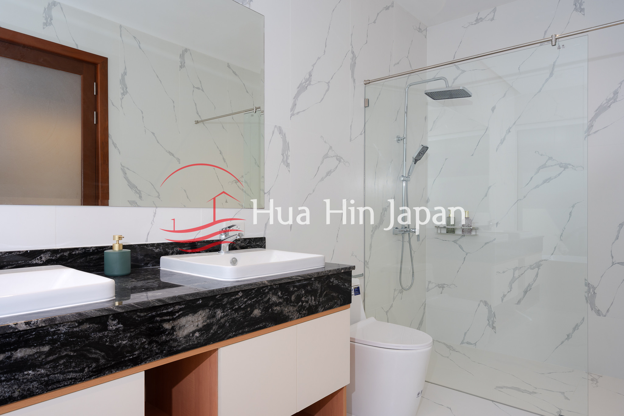3-4 Bedroom Balinese Pool Villa bathroom