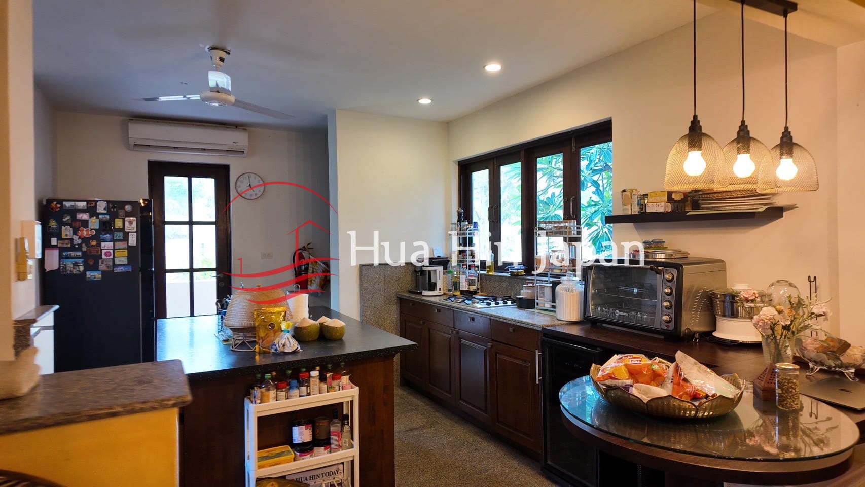 Exquisite Balinese Estate: 5-Bedroom Luxury Sanctuary in Hua Hin Soi 116 - Khao Takiab - photo 15