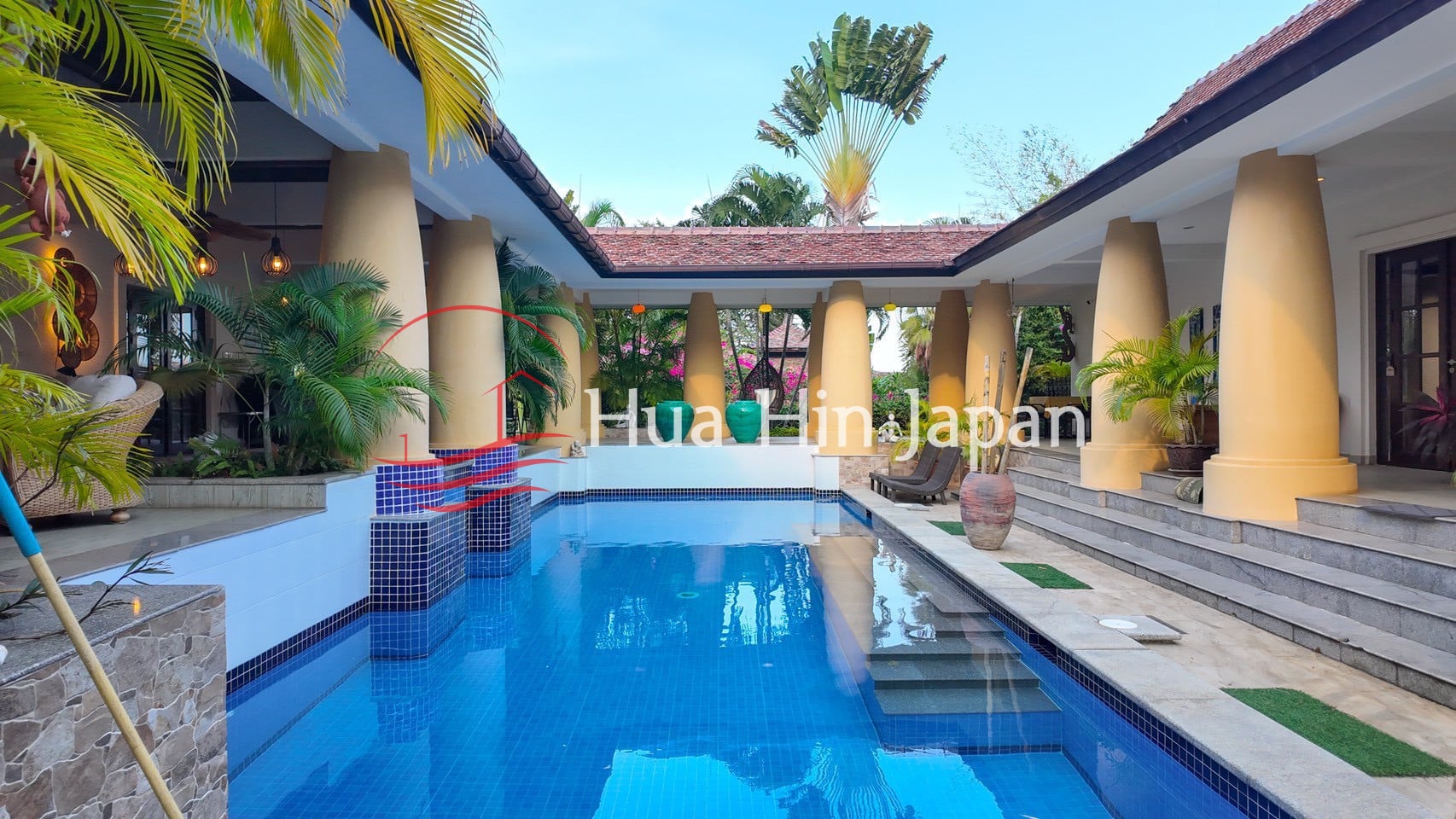 Exquisite Balinese Estate: 5-Bedroom Luxury Sanctuary in Hua Hin Soi 116 - Khao Takiab - photo 3