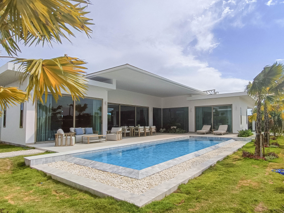 3BR Luxury Pool Villa swimming pool area