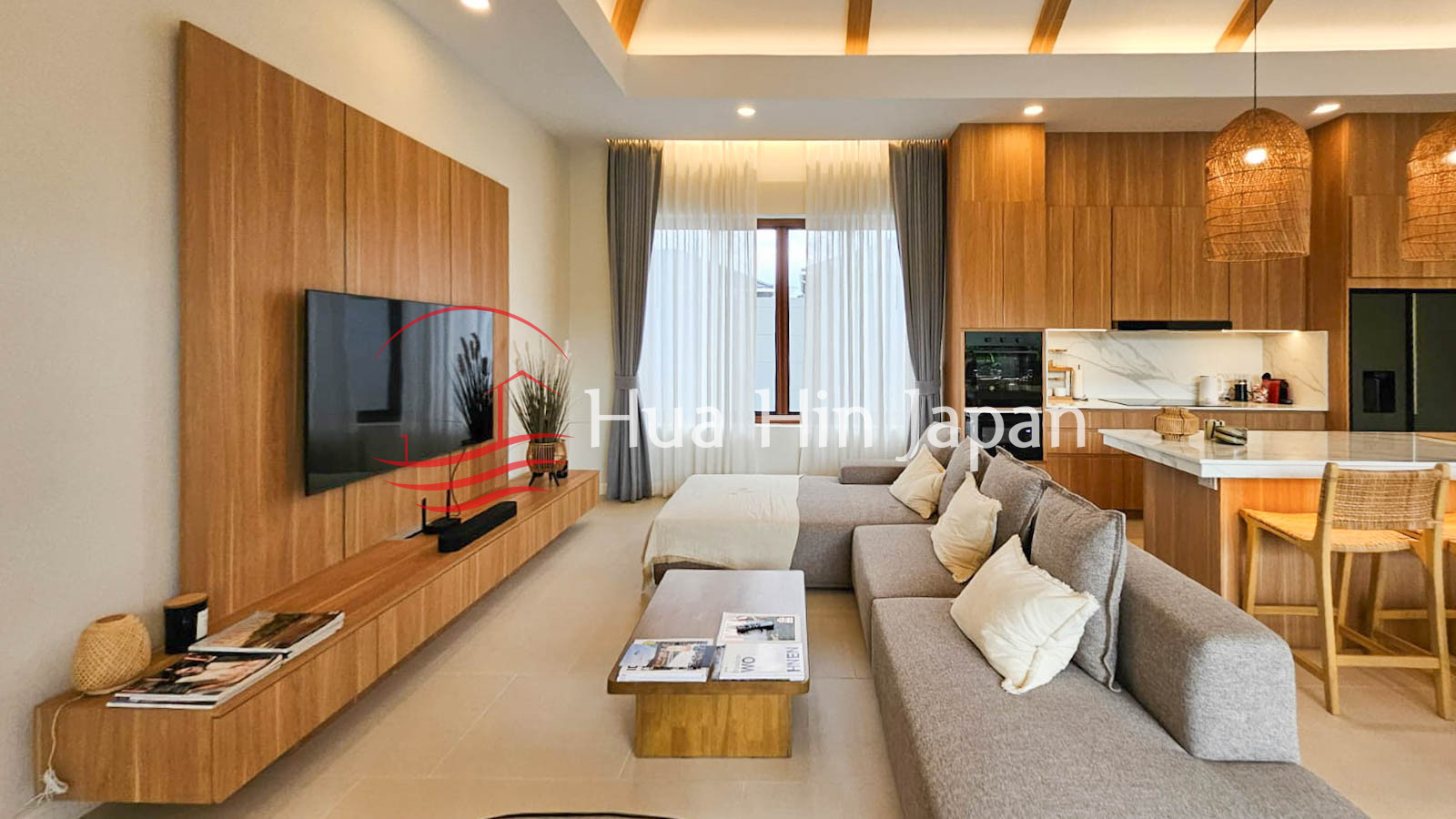 Luxury Resale 3 Bedrooms Villa at Popular La Felice 1, near Pineapple Valley Golf, Hua Hin - Hua Hin - photo 3
