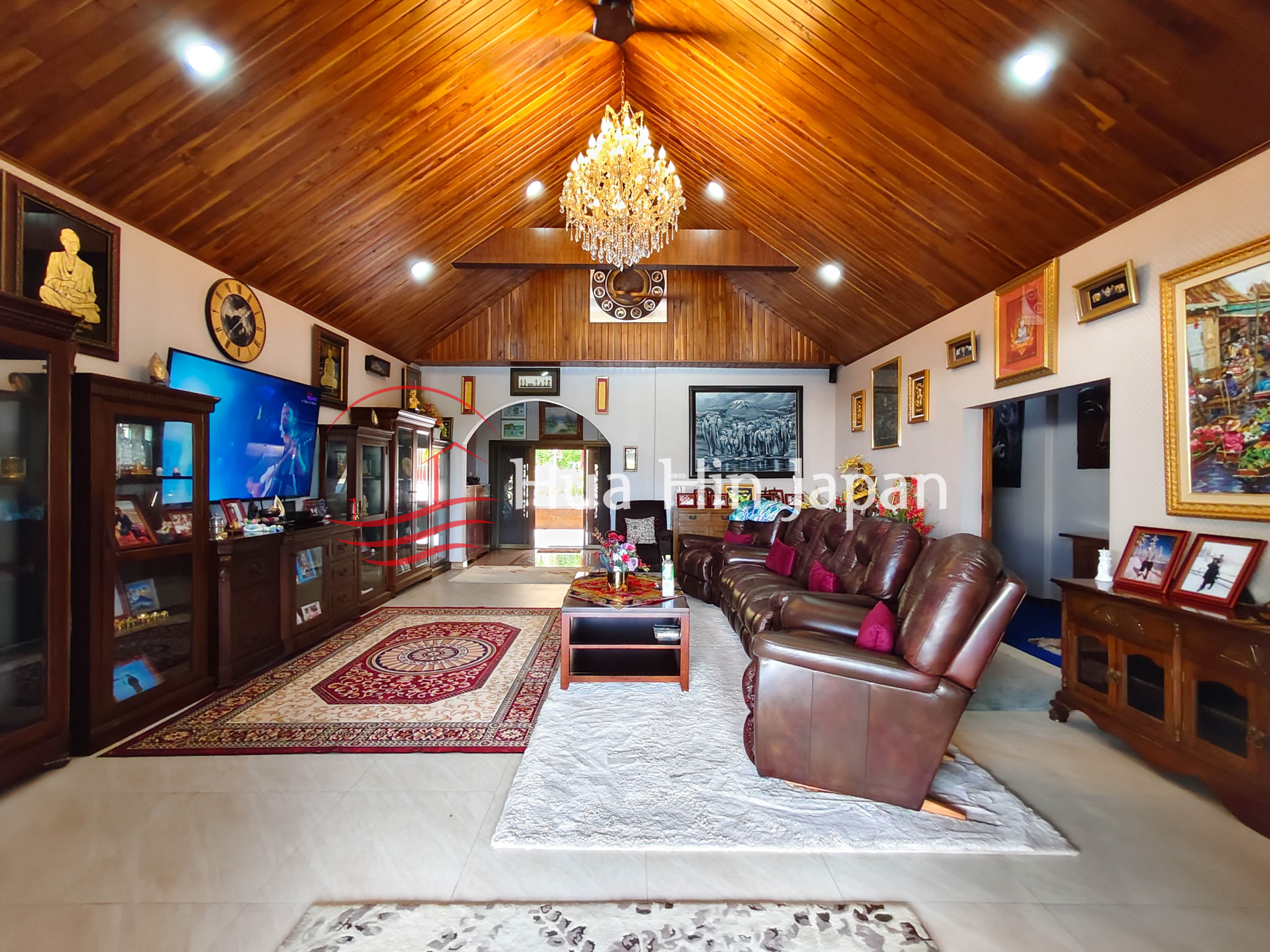 6-Bed 2,000 Sqm Luxury Golf Villa with 40kW Solar System in Hua Hin North - Cha-Am - photo 13