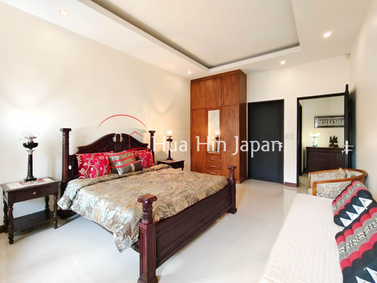 Spacious 4 Bedroom Pool Villa for Rent at Palm Villa in Hua Hin North - Cha-Am - photo 5
