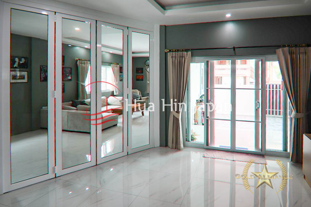 Great Value! 4 bedroom pool villa close to Palm Hills Golf Course for sale Hua Hin - Hua Hin - photo 14