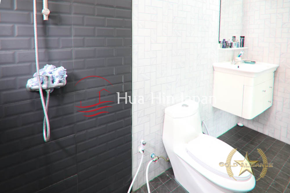 Great Value! 4 bedroom pool villa close to Palm Hills Golf Course for sale Hua Hin - Hua Hin - photo 3