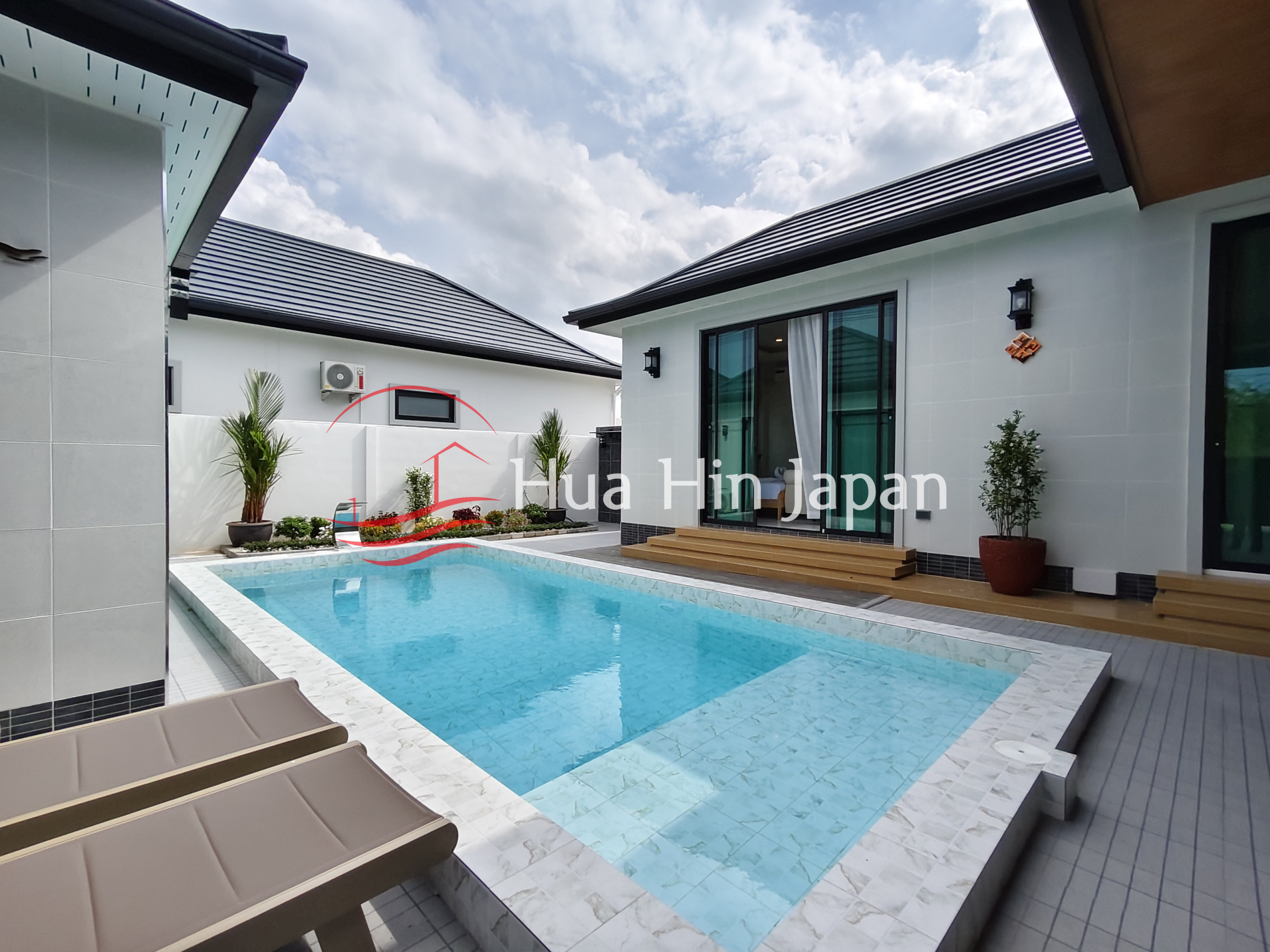 Modern 3-Bed Detached House with Private Pool in West Hua Hin