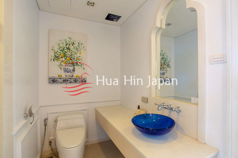Recently Renovated – Central Beachfront Condo Marrakesh Residences Hua Hin – For Sale - Hua Hin - photo 14