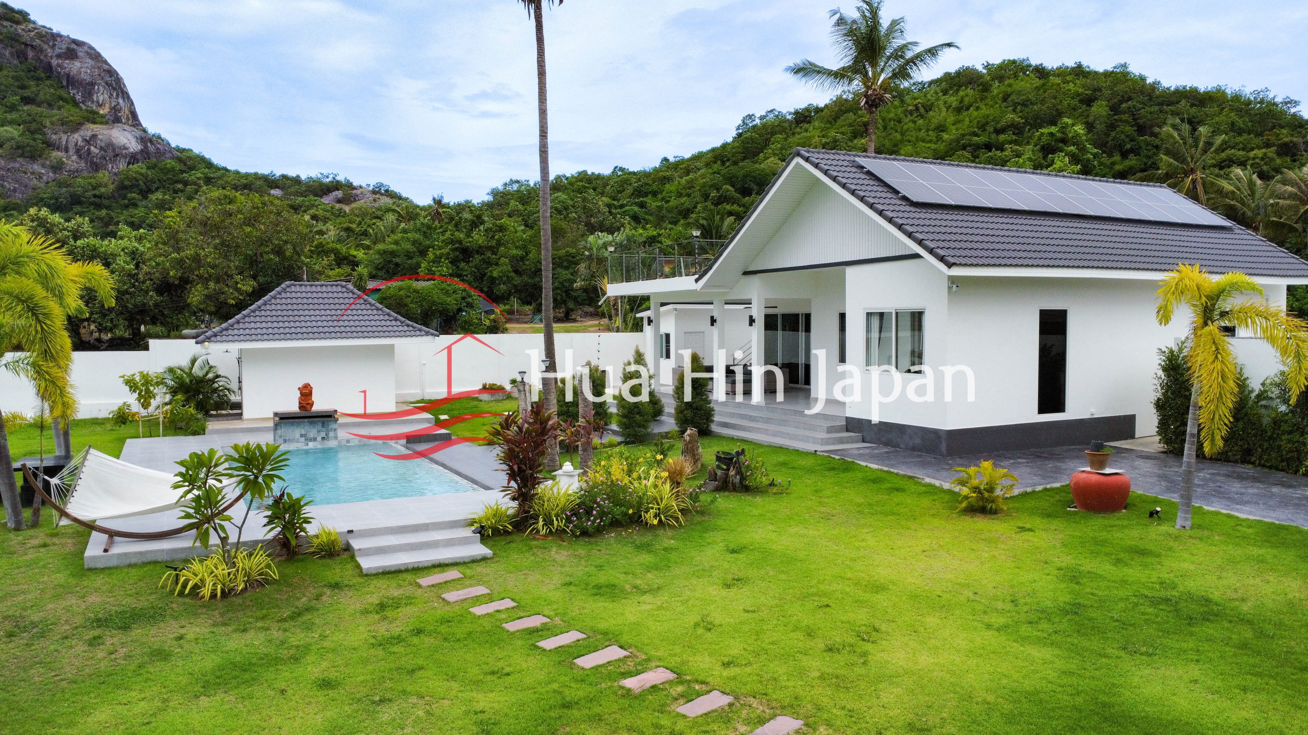 Beautifully landscaped Garden 2 Bedroom 2 Bathroom Pool villa in Soi 112 - Pranburi, Thailand