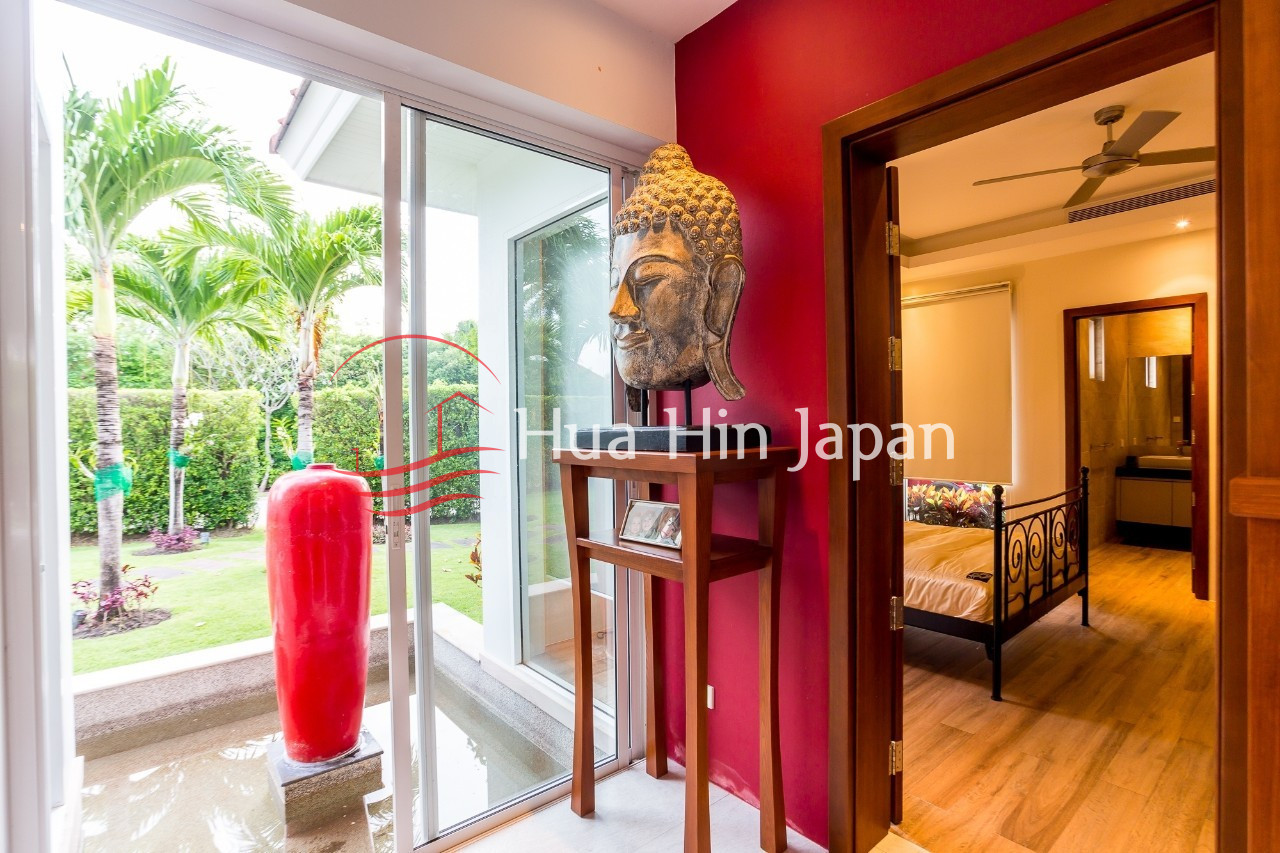 3-Bedroom Pool Villa bed and balcony view