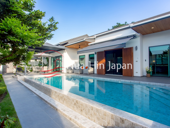 Luxury 3 Bedroom Pool Villa swimming pool