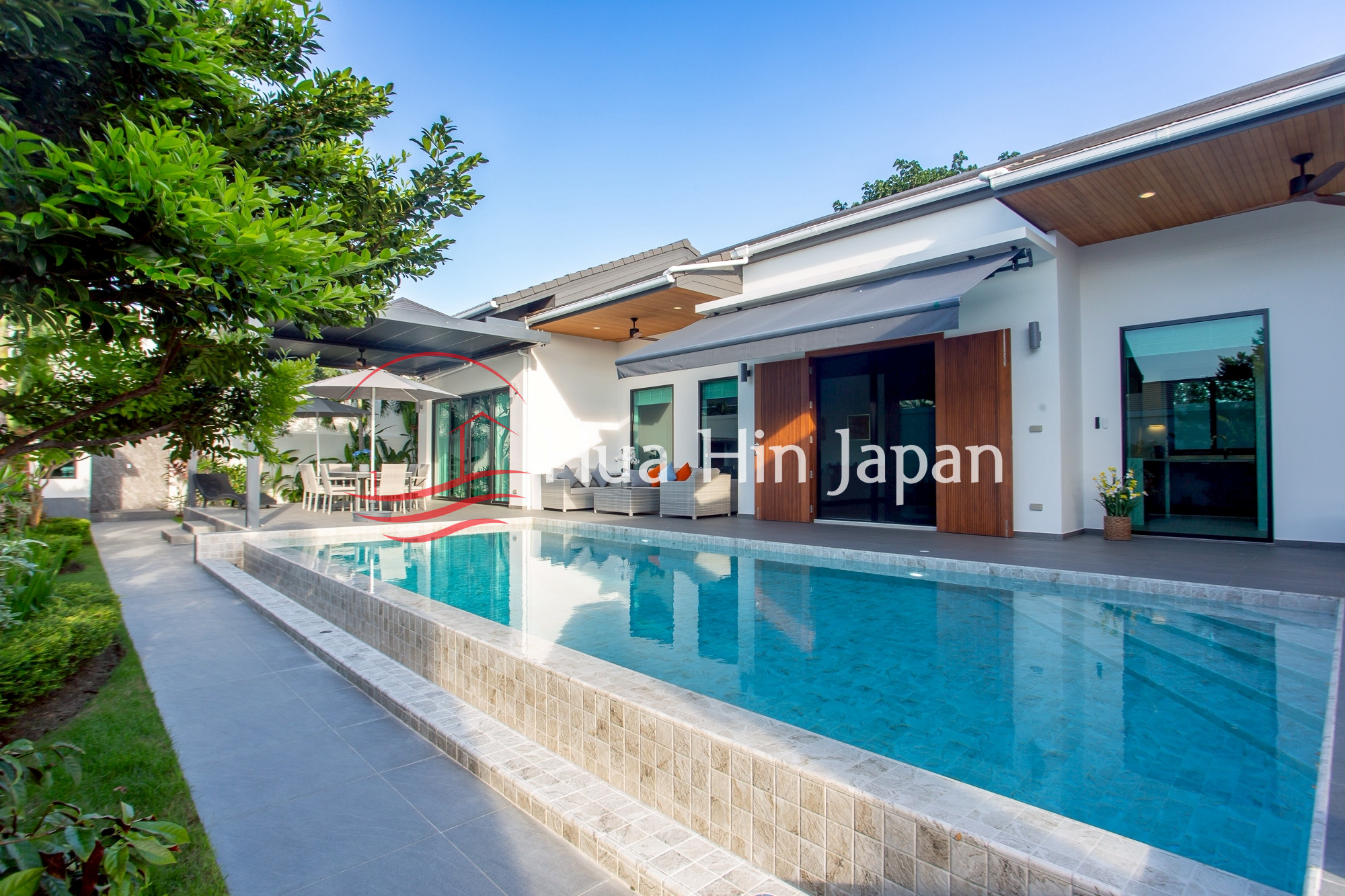 Luxury 3 Bedroom Pool Villa swimming pool