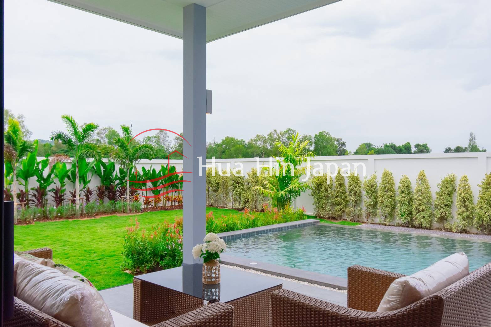 Luxury 3 Bedroom Pool Villa in Soi 112 front swimming pool