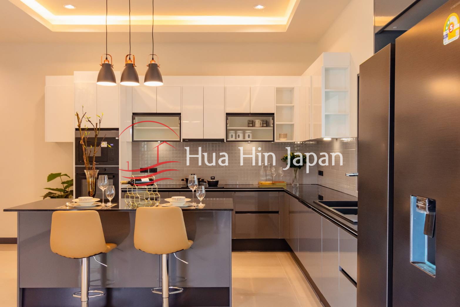Luxury 3 Bedroom Pool Villa in Soi 112 kitchen area