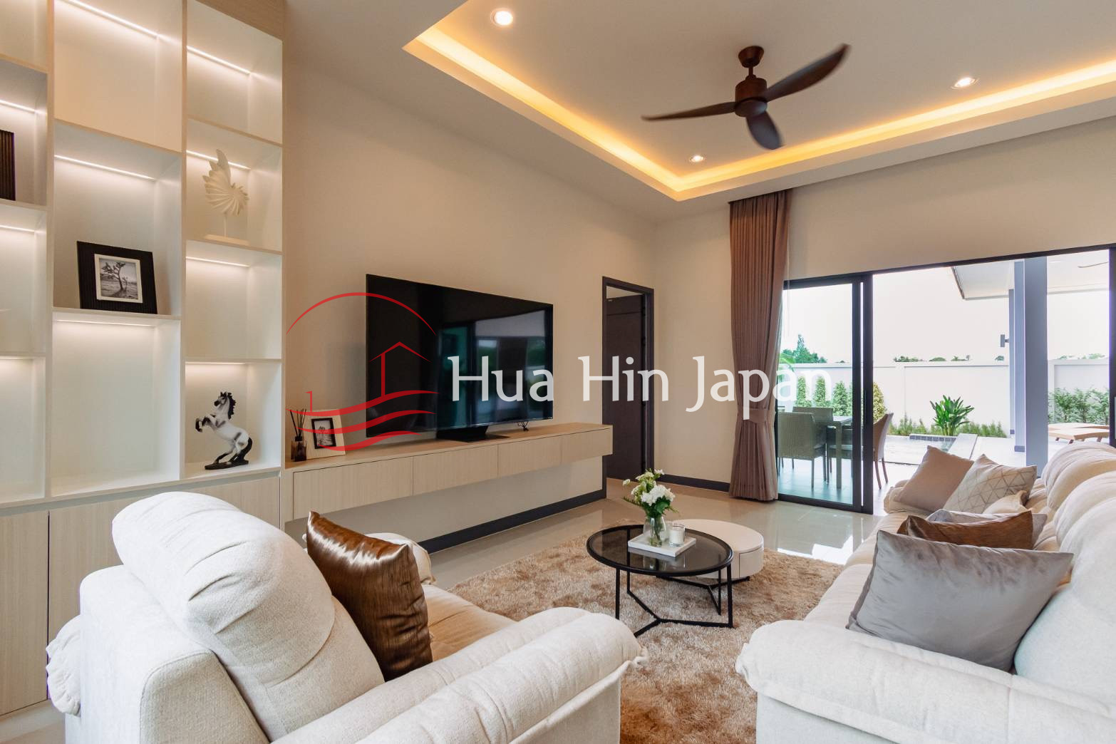 Luxury 3 Bedroom Pool Villa in Soi 112 drawing area
