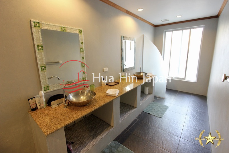 Pool Villa for Sale in Khao Kalok washroom
