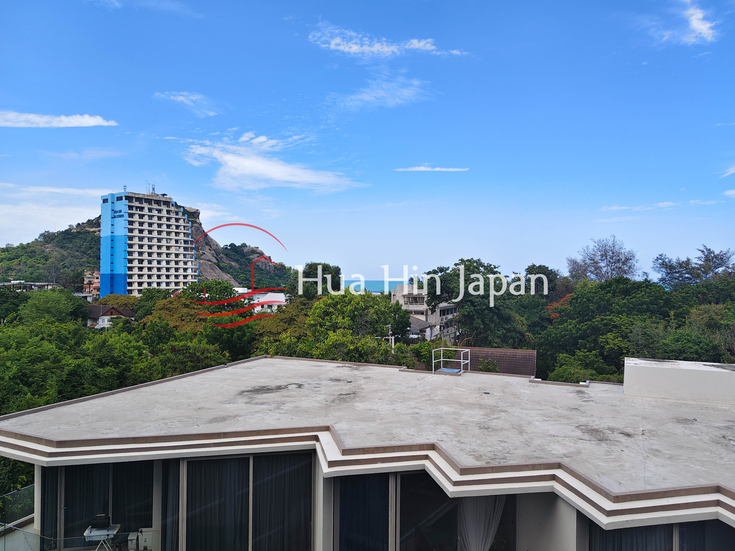 1 Bedroom Pool View condo