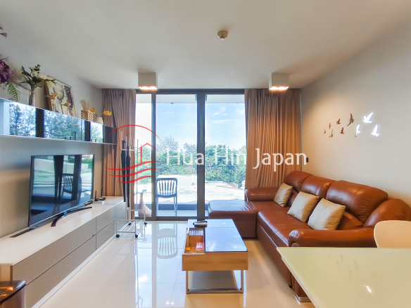 1 Bedroom Pool View condo drawing room