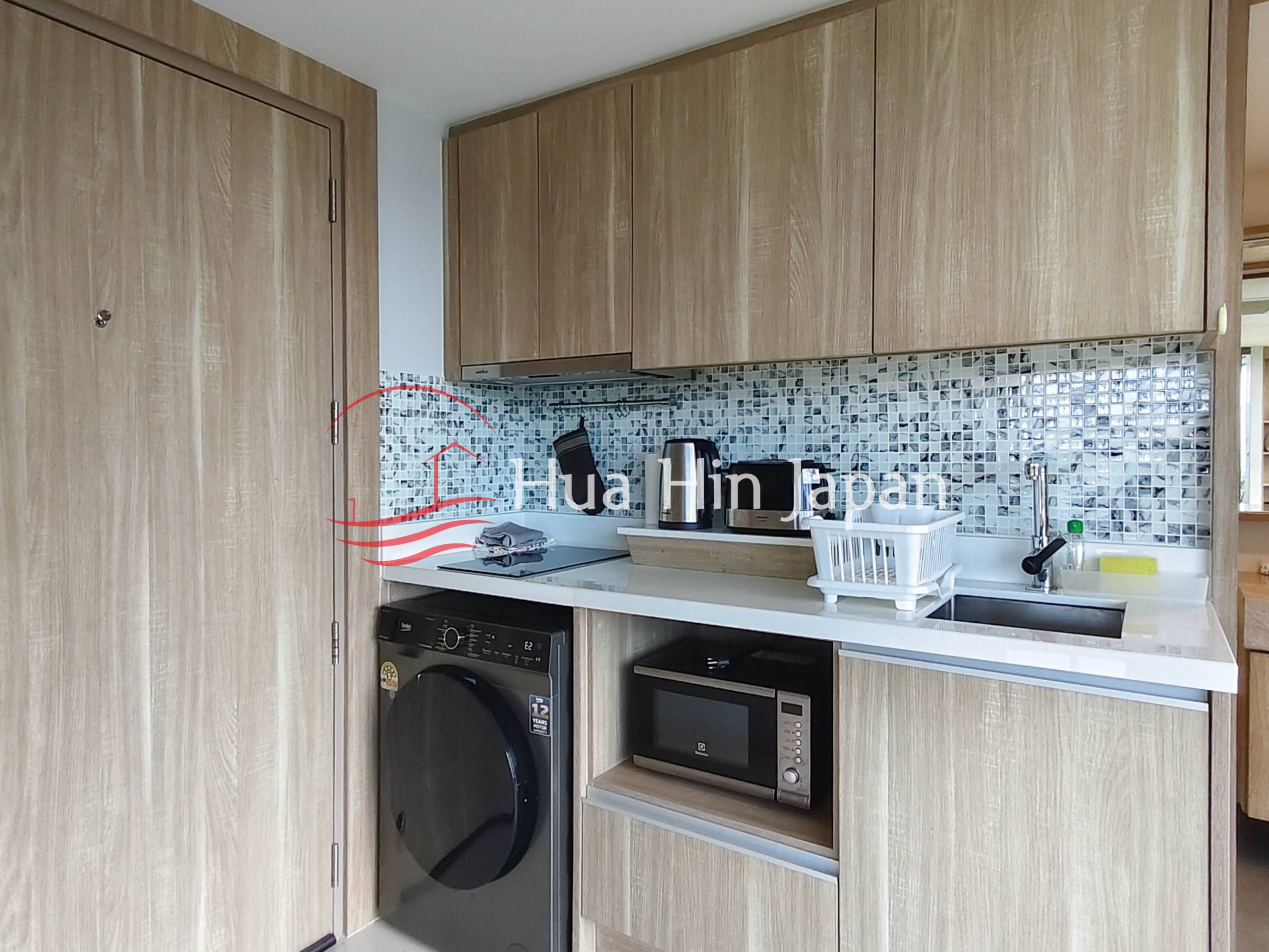 1 Bedroom Unit condo kitchen