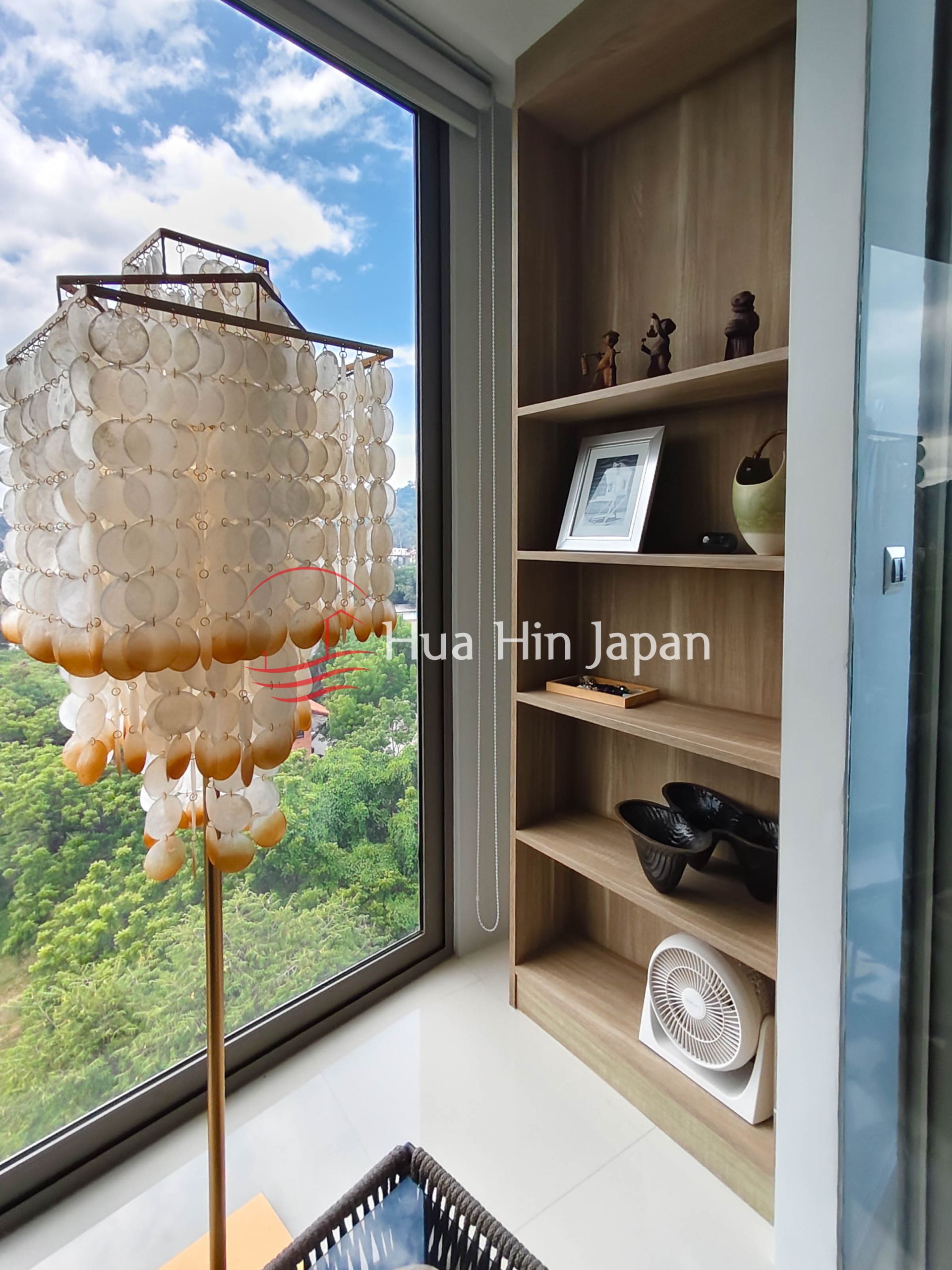 1 Bedroom Unit condo inside