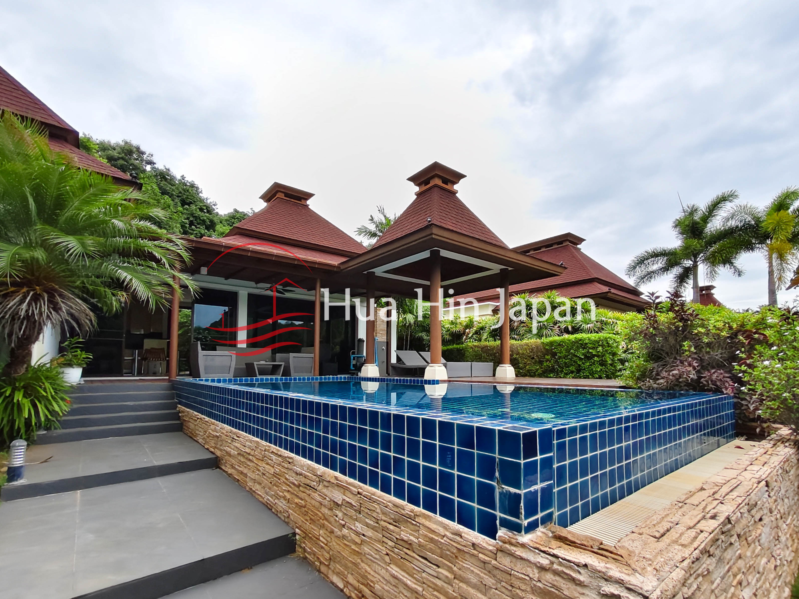 Panorama 2 Bedrooms Pool Villa swimming pool area