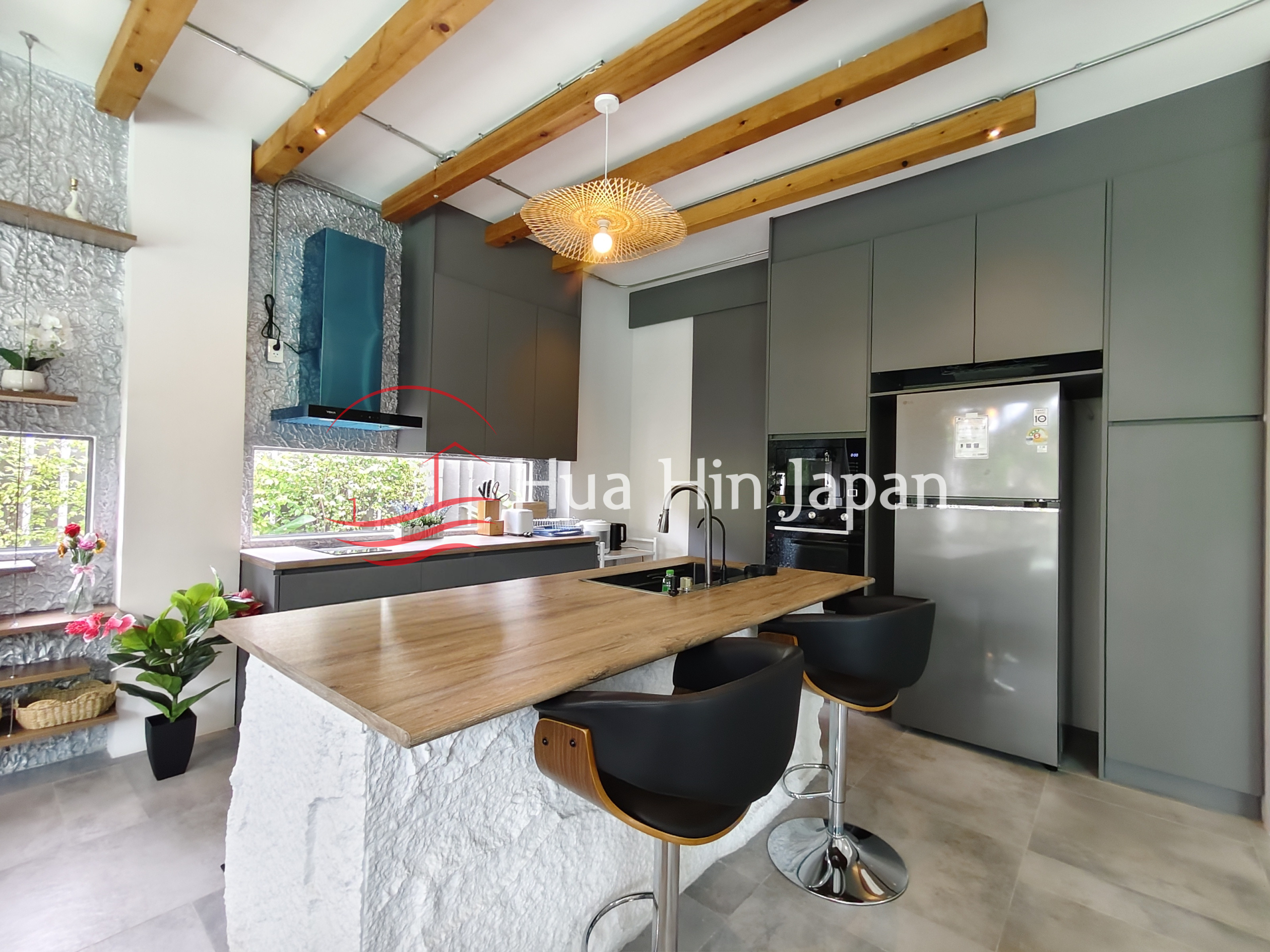 3 Bedroom Pool Villa kitchen and dining area