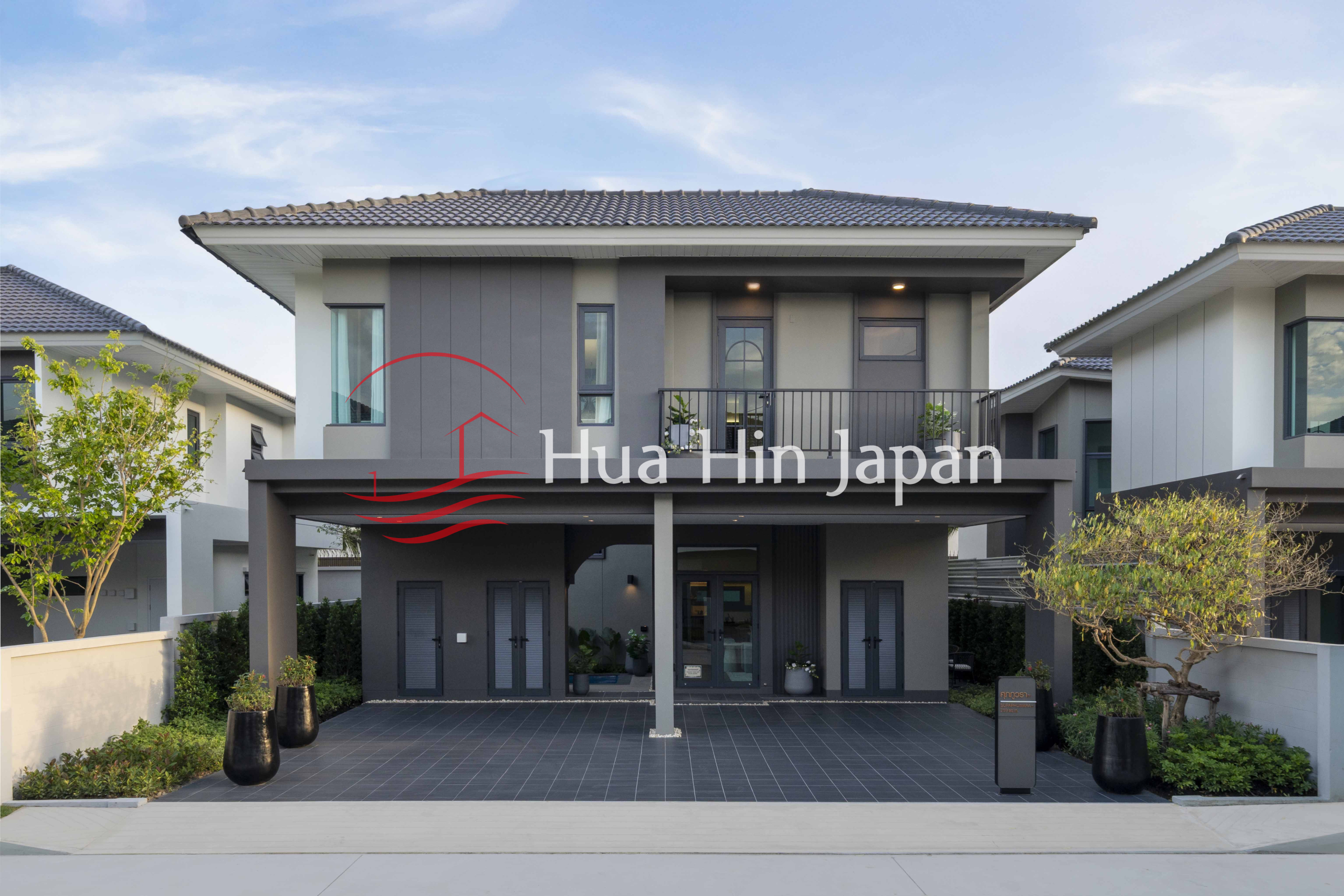 Unfurnished Flagship 4BR “Supaphuwara” 2-Story Villa with 3 kW Solar System in Supalai Park Ville – Hin Lek Fai