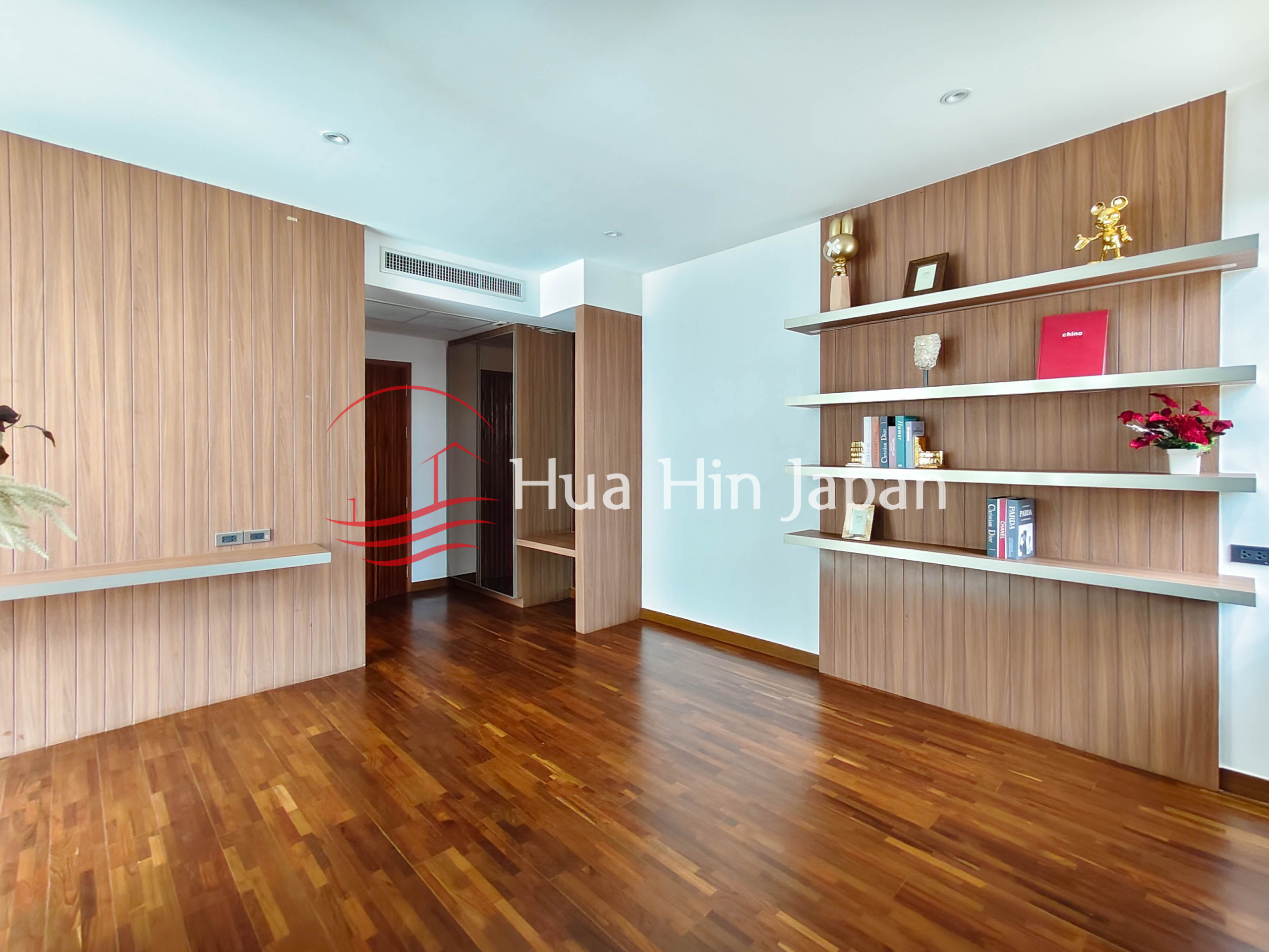 2-Storey 3BR Pool Villa room