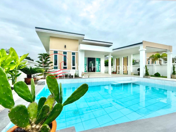 3 Bedroom Pool villa Swimming pool area