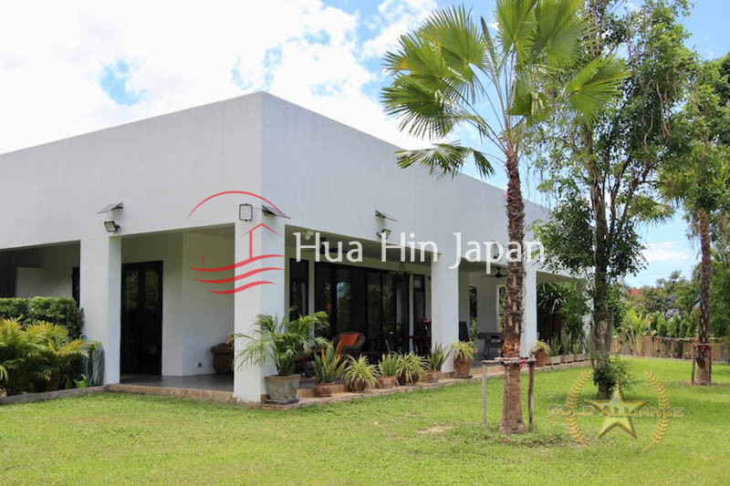 5 Bedroom Pool Villa For Sale With 2 Rai Of Land in Hua Hin