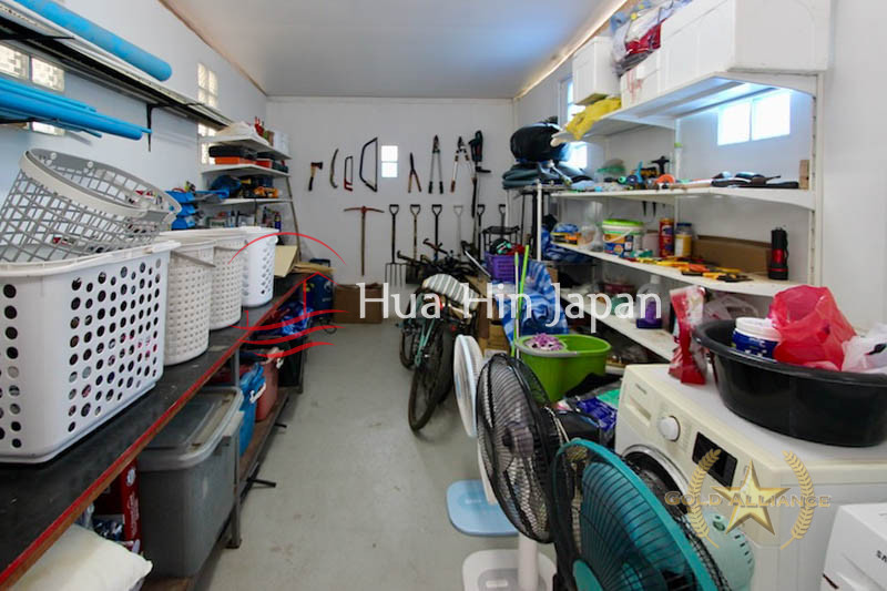 5 Bedroom Pool Villa store room