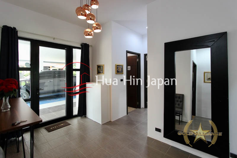 5 Bedroom Pool Villa drawing entrance