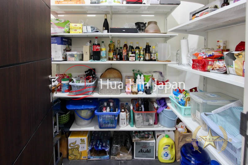 5 Bedroom Pool Villa store room