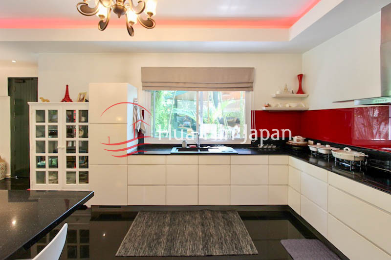Spectacular 5 Bedroom 5 Bathroom Private Pool Villa - Hin Lek Fai - photo 4