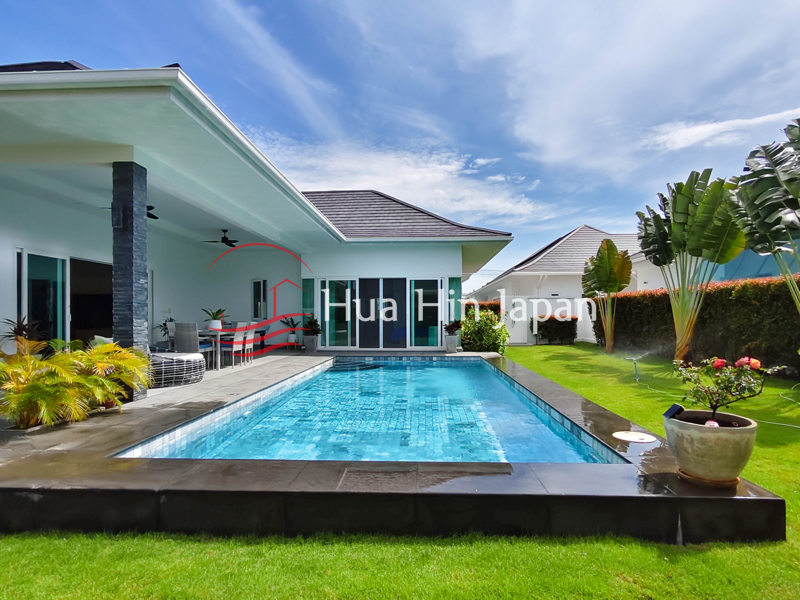 3BR Pool Villa in ARIA 2 full front view with swimming pool area