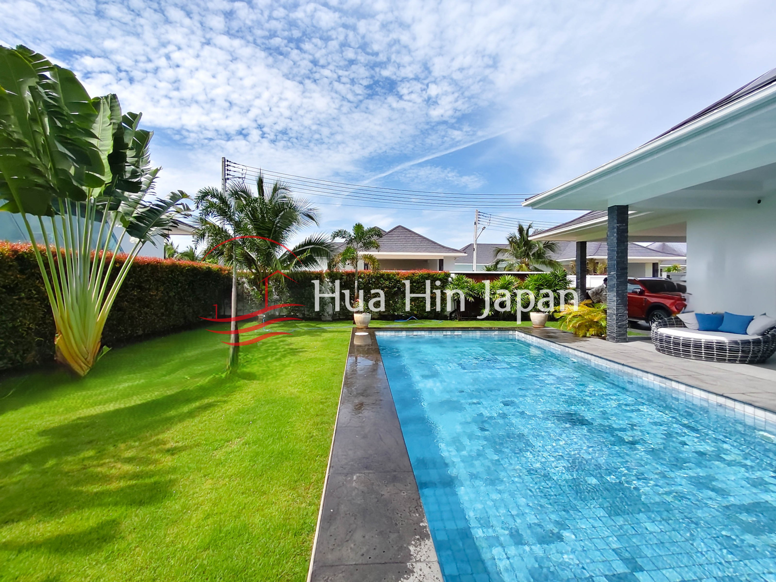 3BR Pool Villa in ARIA 2 with swimming pool and garden area