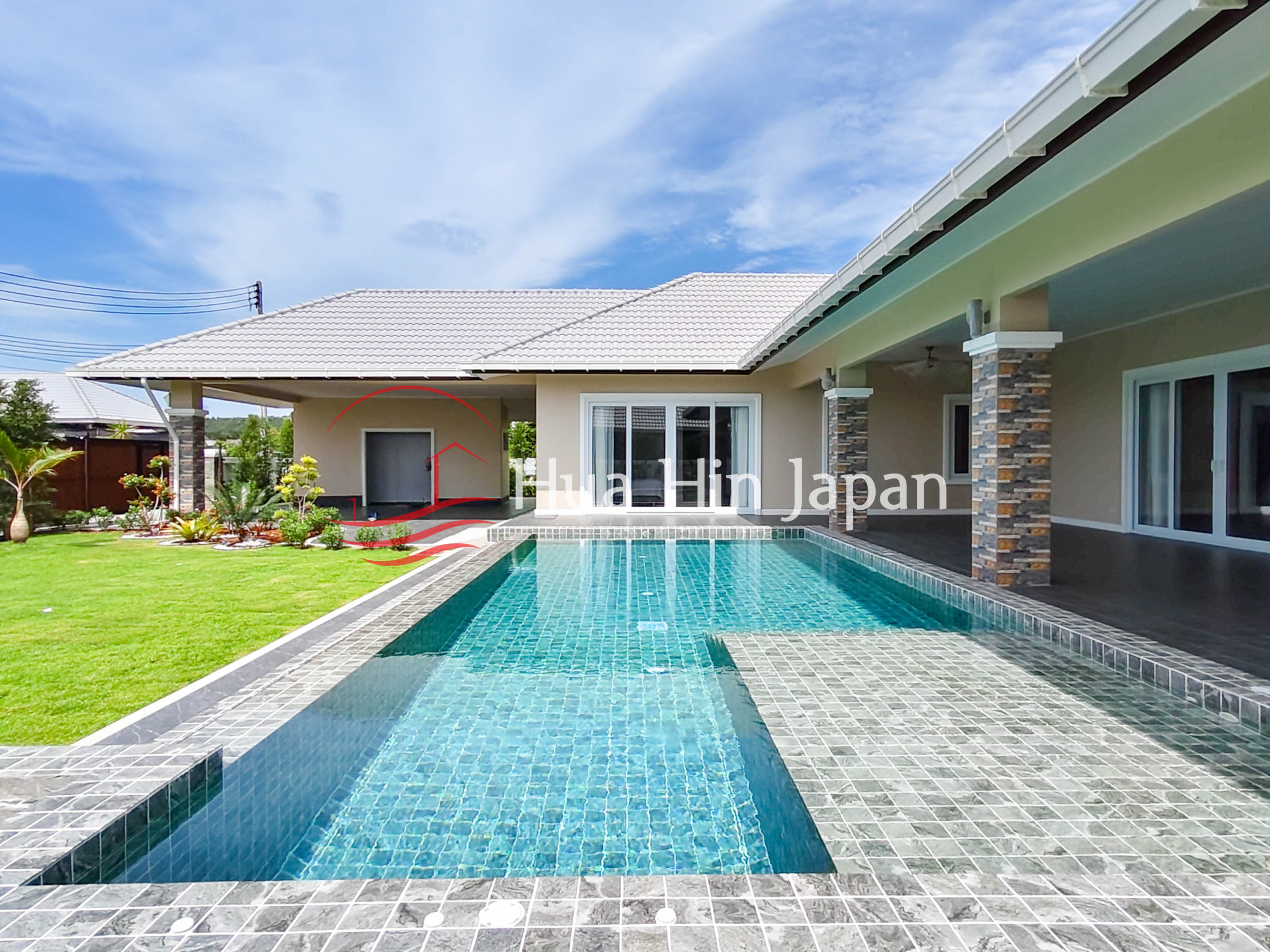 Luxury villa with private swimming pool