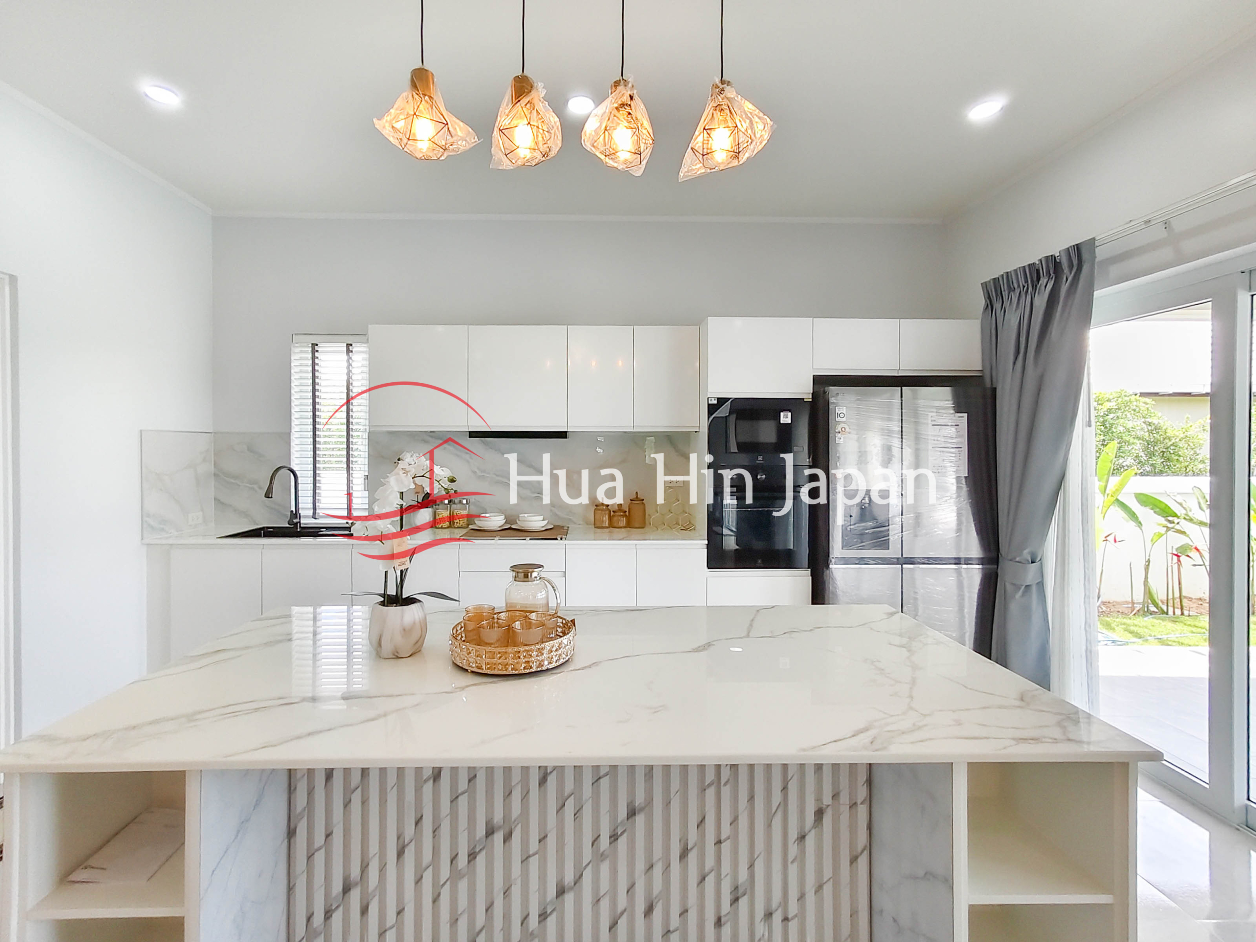 Siam Village 3 Bedroom Fully Furnished Pool House Kitchen area