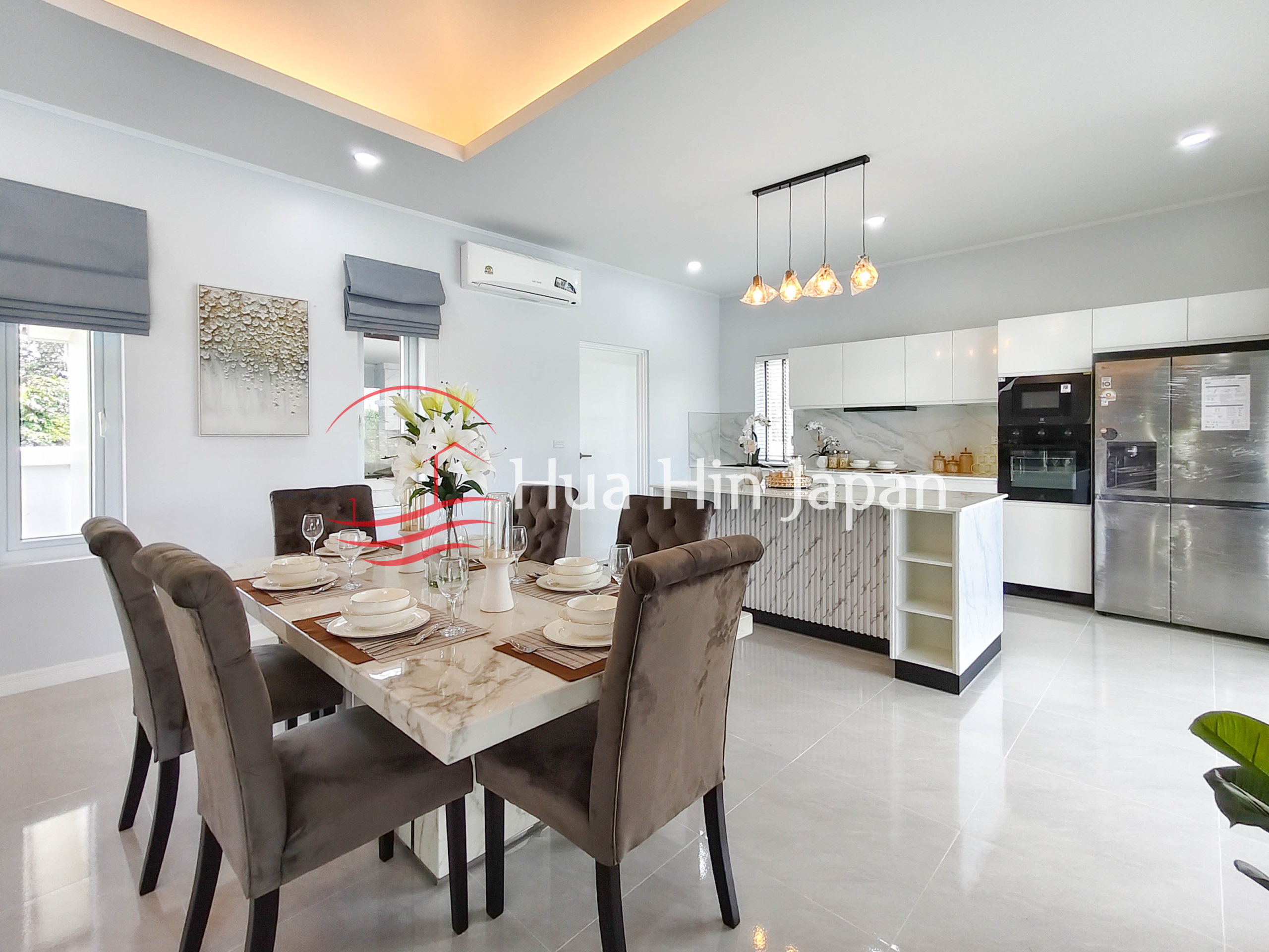 Siam Village 3 Bedroom Fully Furnished Pool House Kitchen and dining area