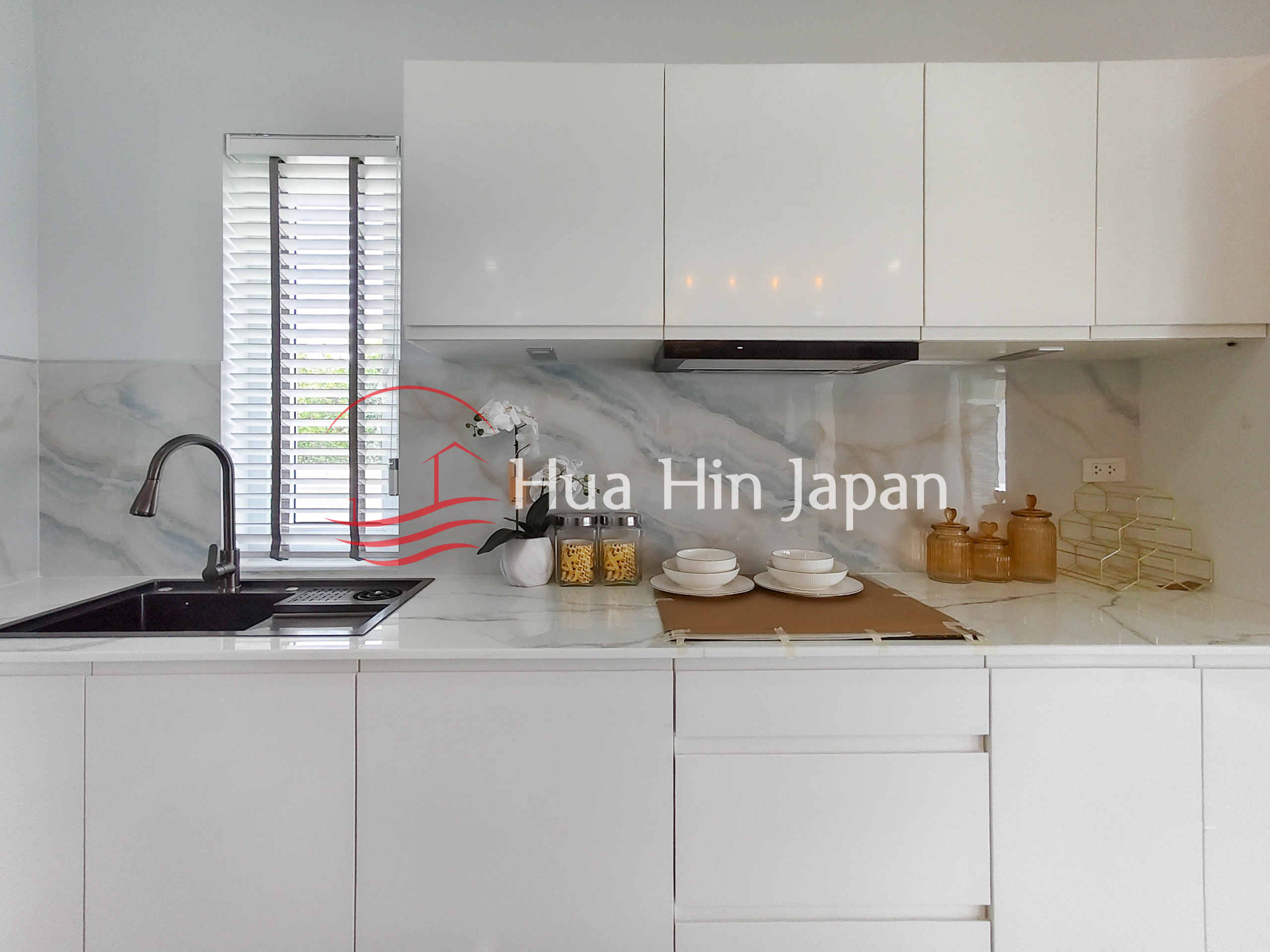 Siam Village 3 Bedroom Fully Furnished Pool House Kitchen area